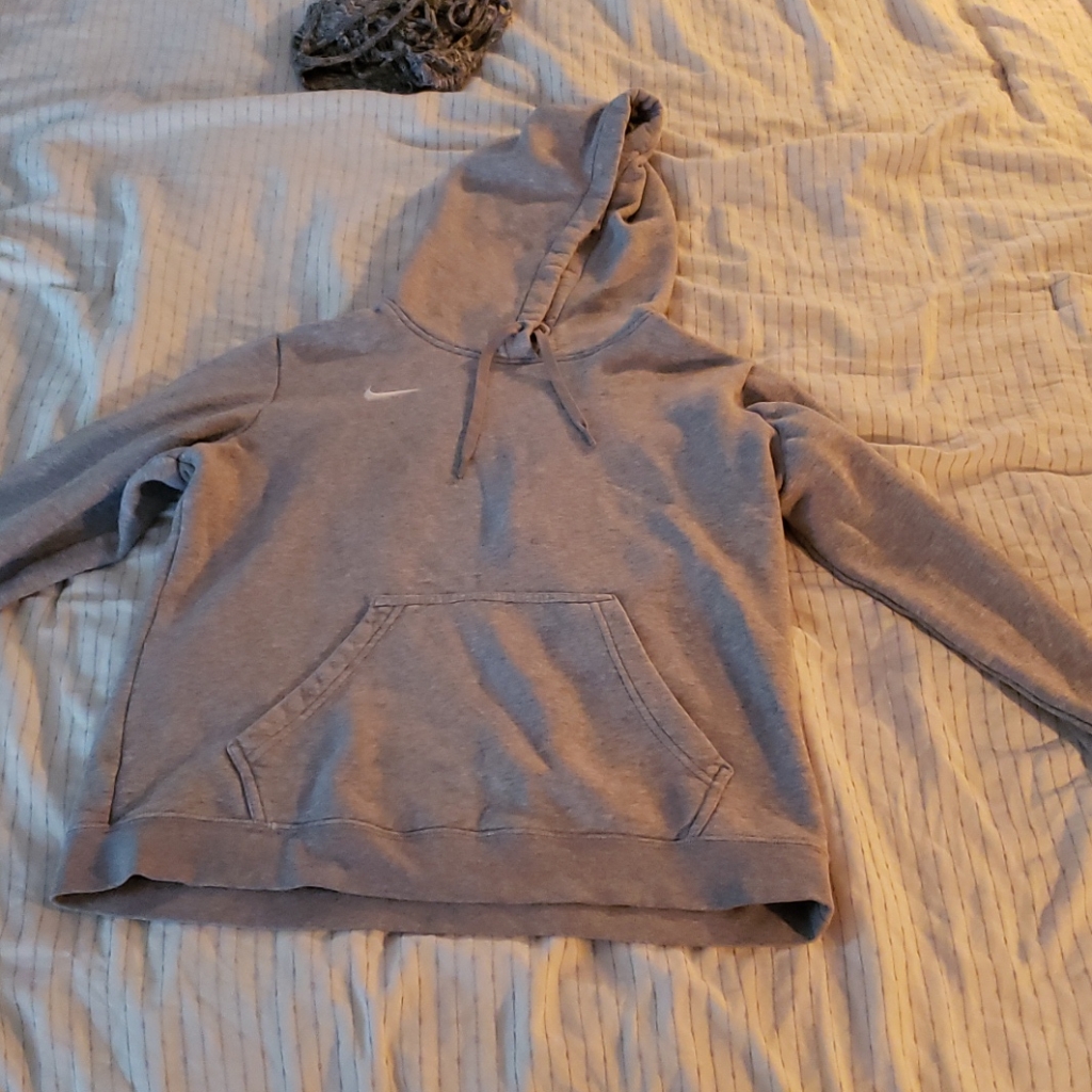 Sqeatshirt